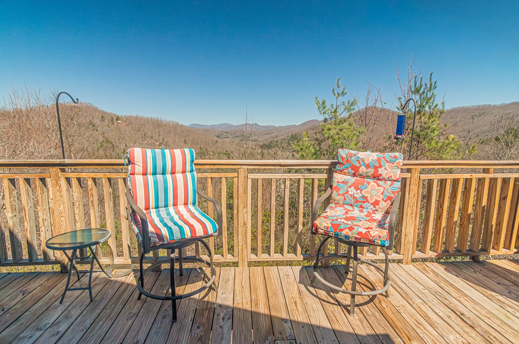 432 Natures Edge Road