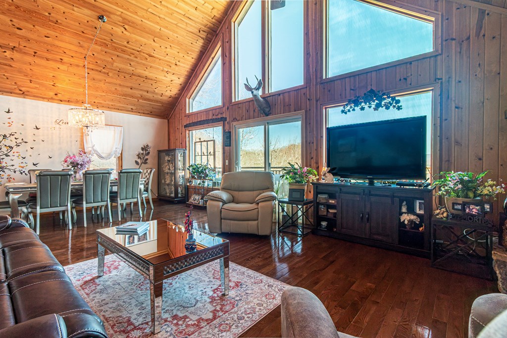 432 Natures Edge Road