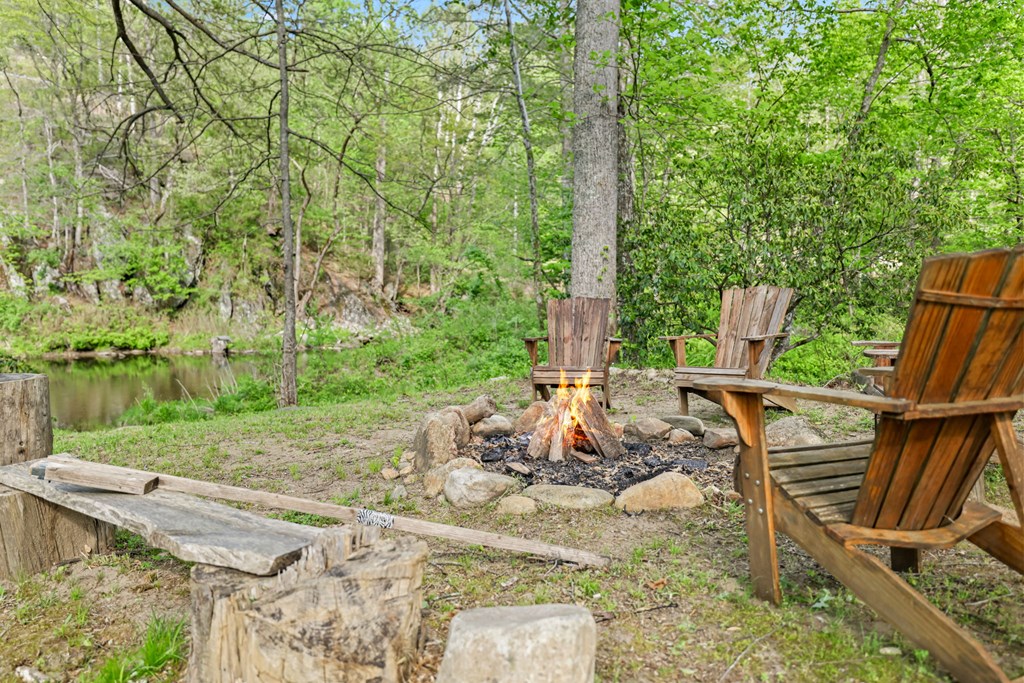 1550 River Rd
