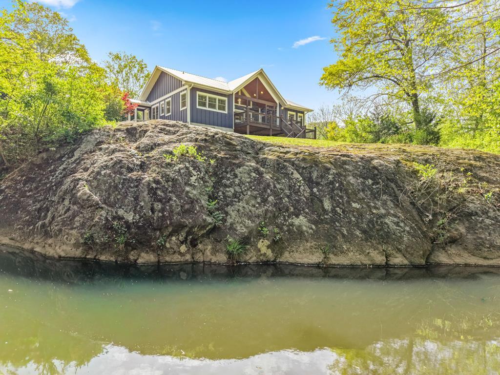 1550 River Rd