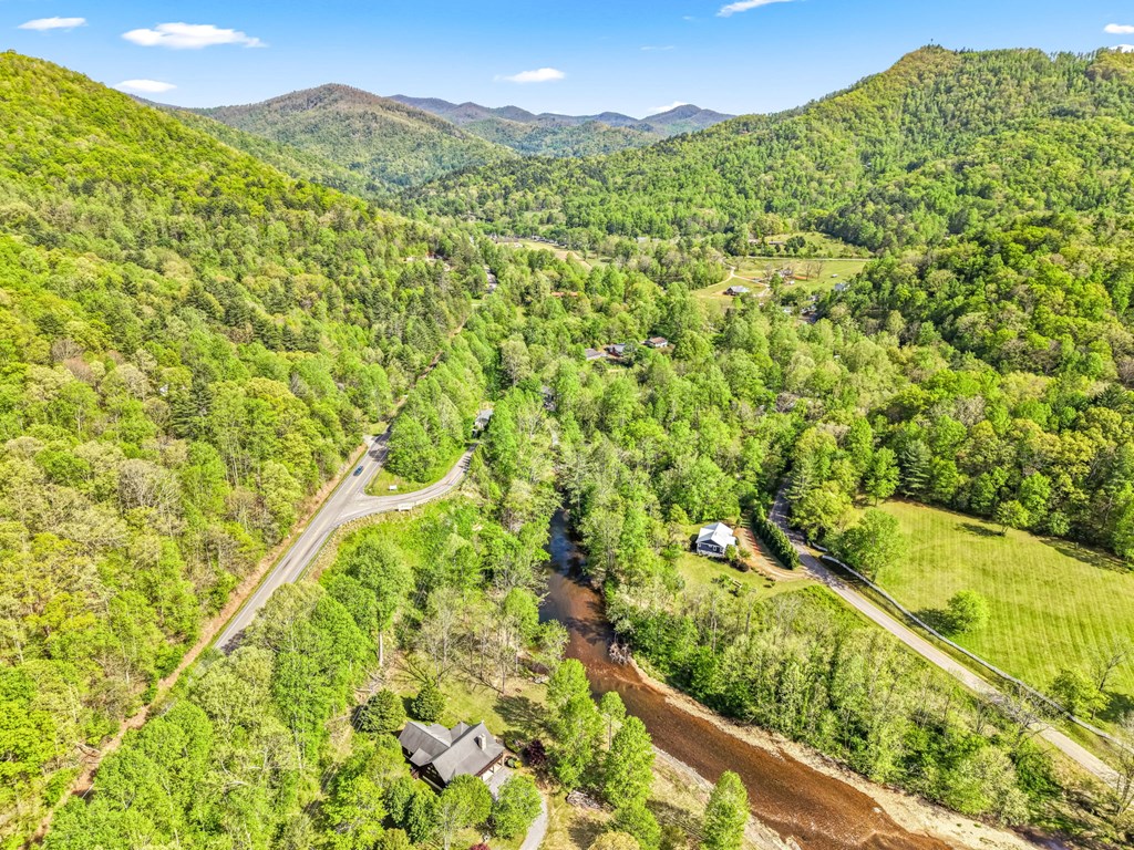 1550 River Rd