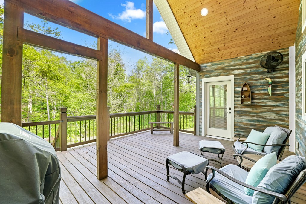 1550 River Rd