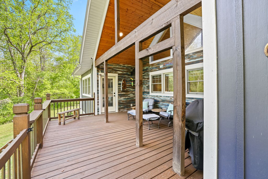 1550 River Rd
