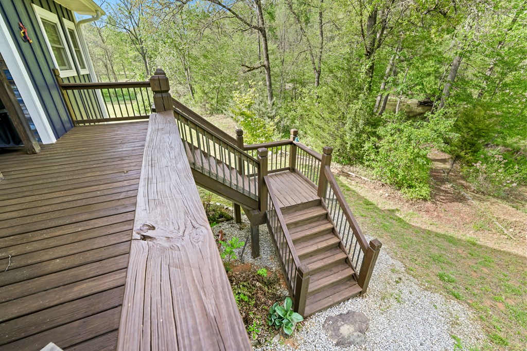 1550 River Rd