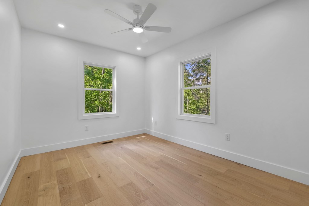 523 Harrison Ave