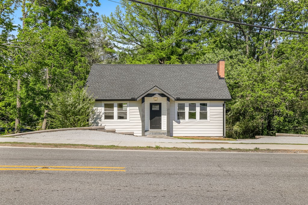 523 Harrison Ave