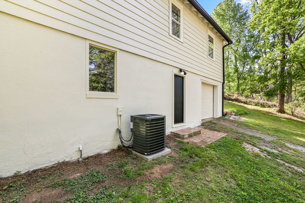 523 Harrison Ave