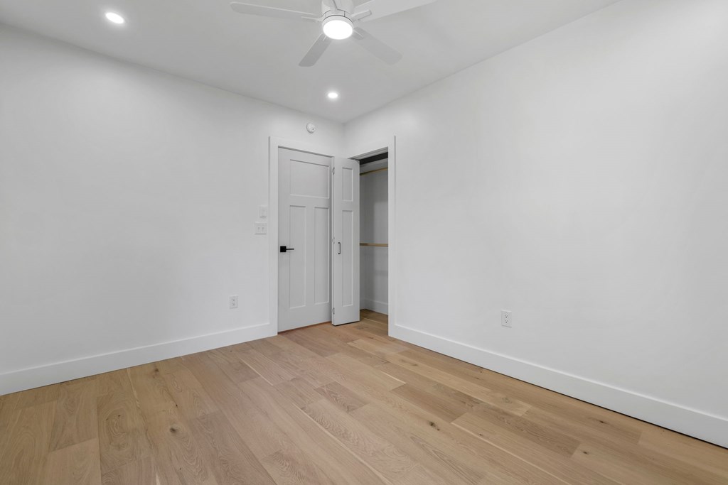 523 Harrison Ave