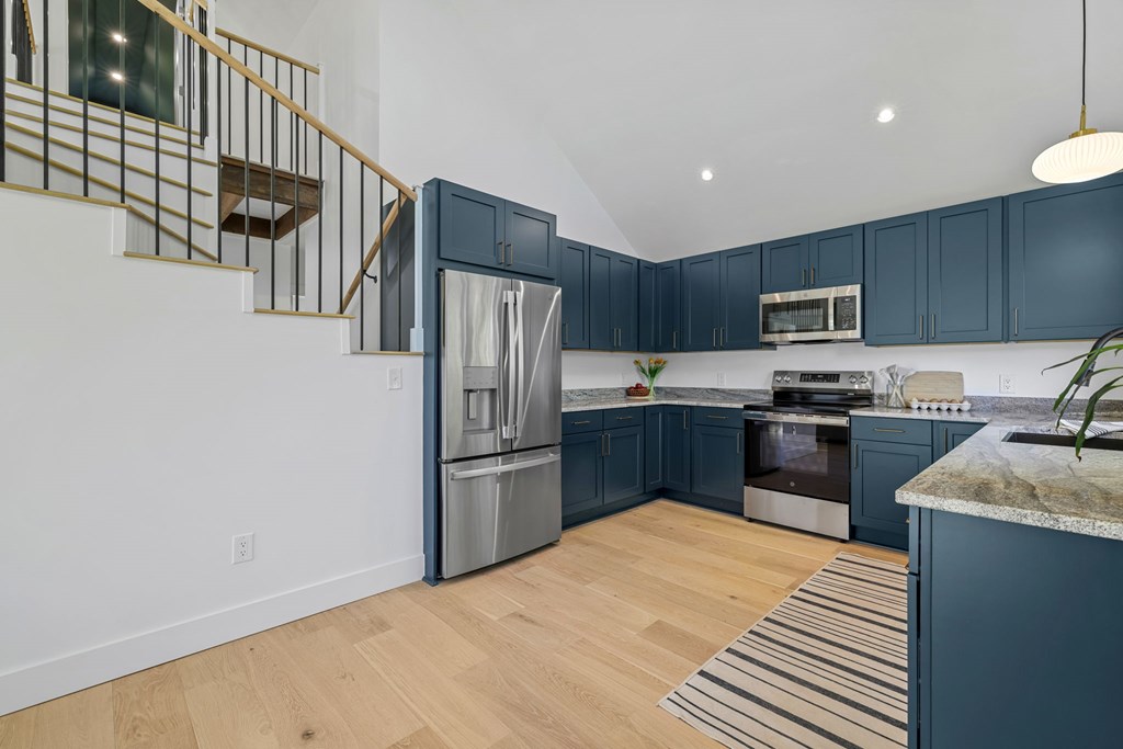 523 Harrison Ave