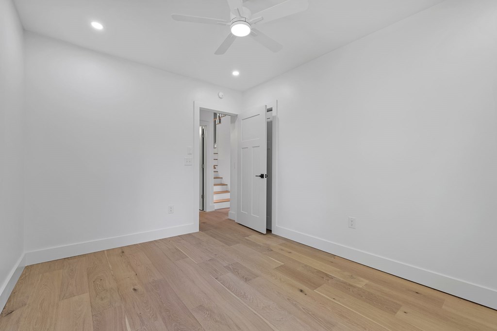 523 Harrison Ave