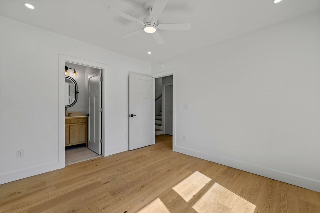 523 Harrison Ave