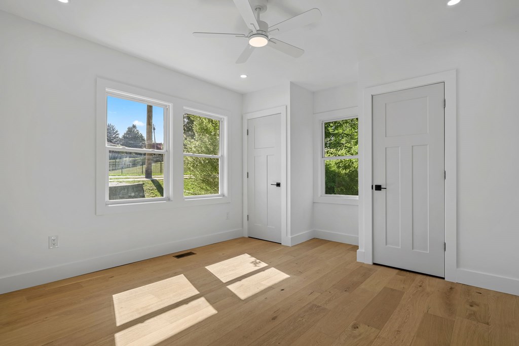 523 Harrison Ave