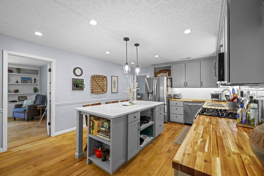 589 Noah Gibson Road