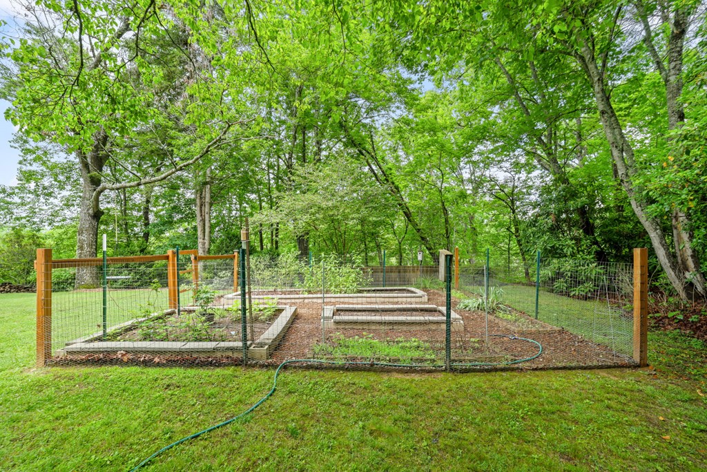 589 Noah Gibson Road