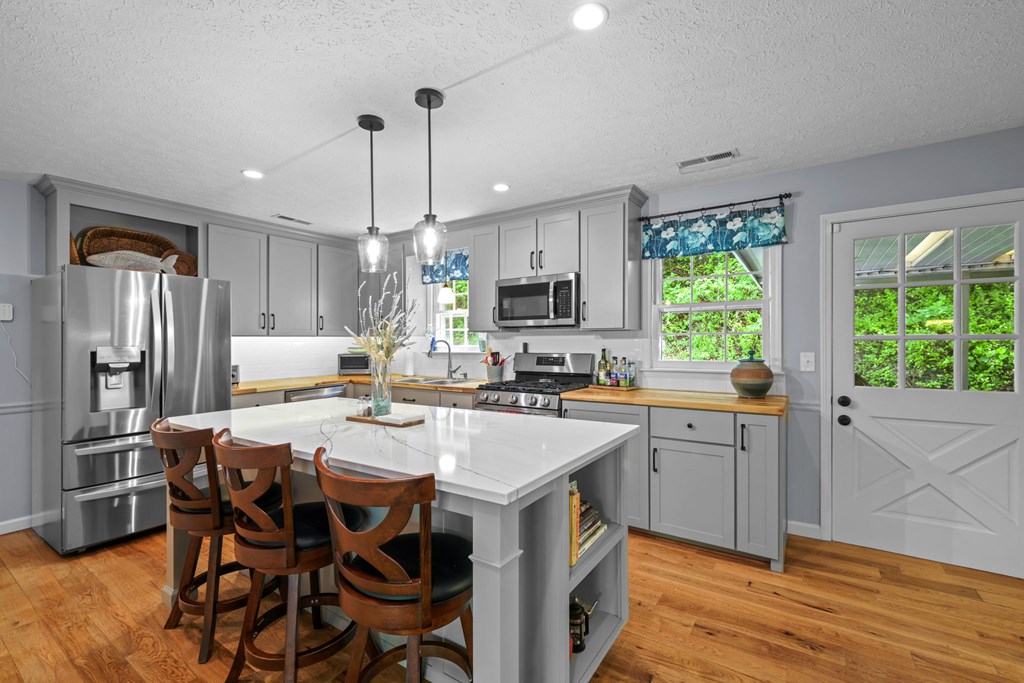589 Noah Gibson Road