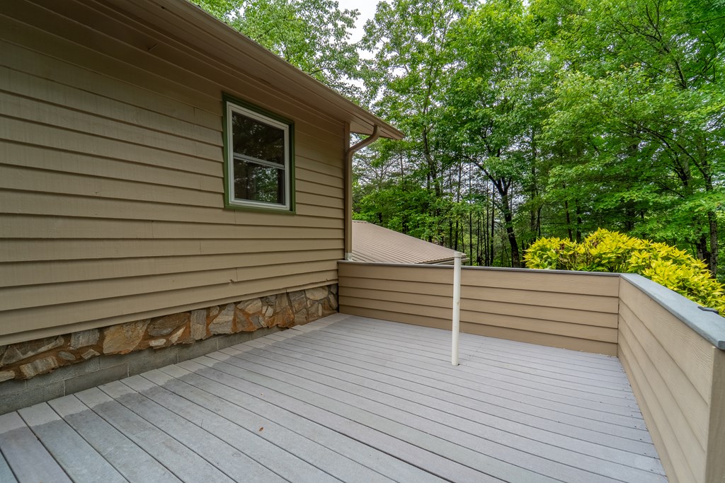 132 Eagles Nest Rd