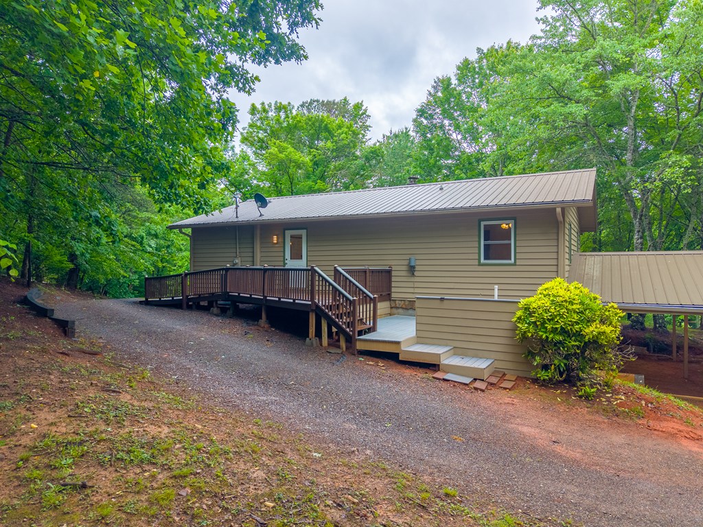 132 Eagles Nest Rd