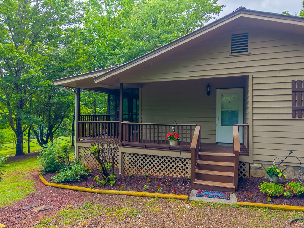 132 Eagles Nest Rd