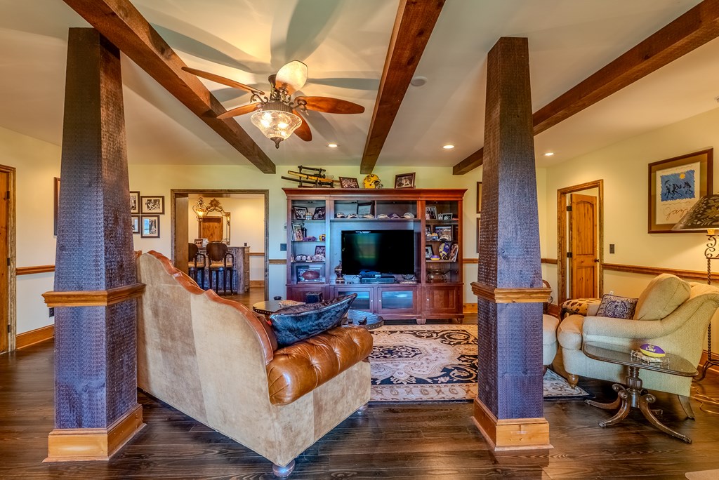 1120 Scutter Lane