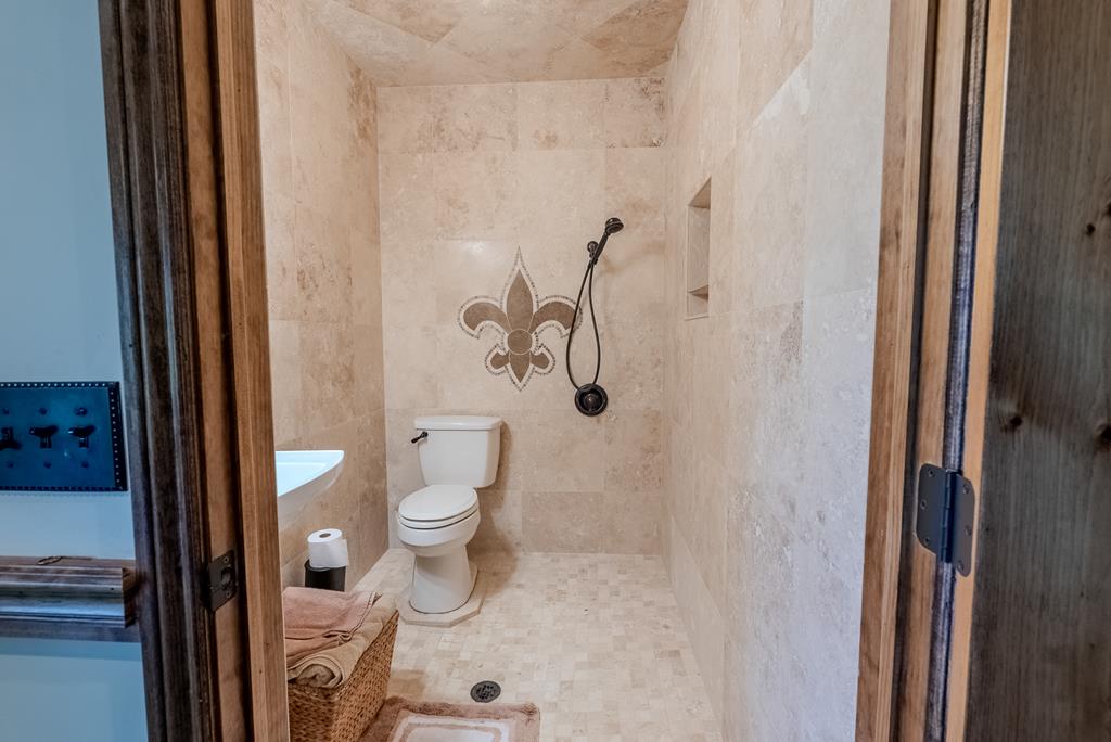 1120 Scutter Lane