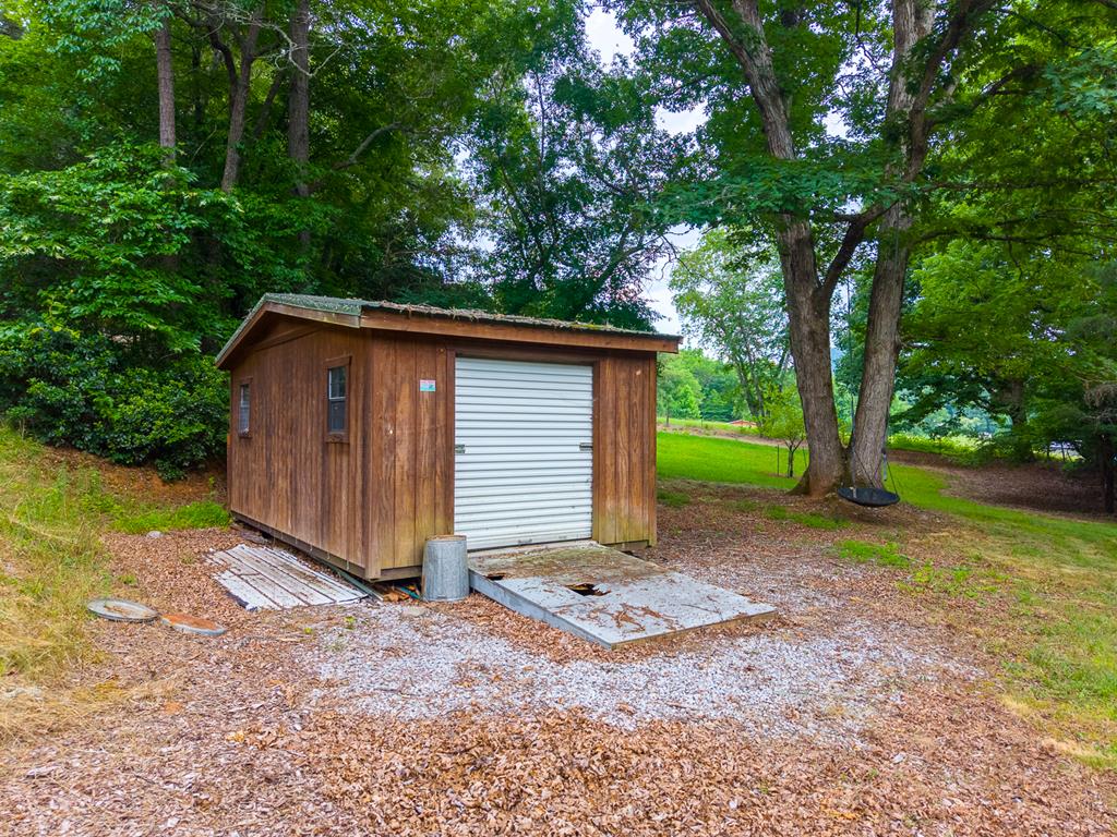 6800 Bryson City Road
