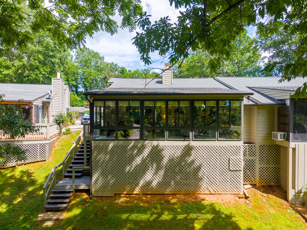 27 Plum Tree Lane
