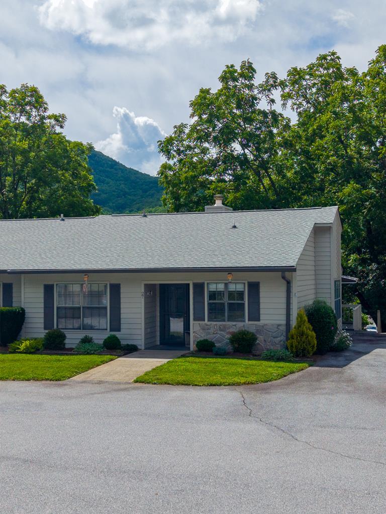 27 Plum Tree Lane