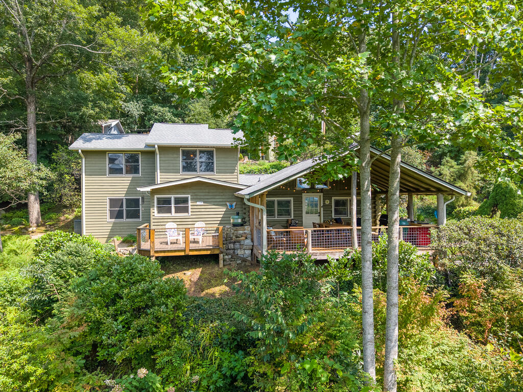 82 Pope Road