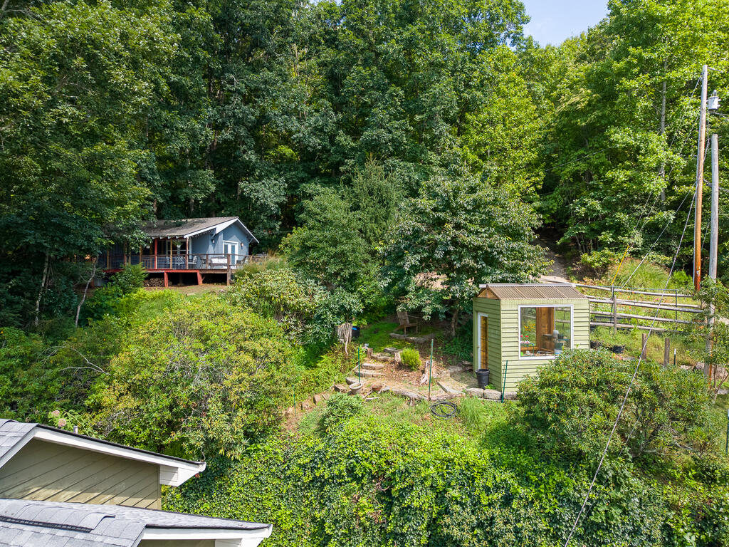 82 Pope Road