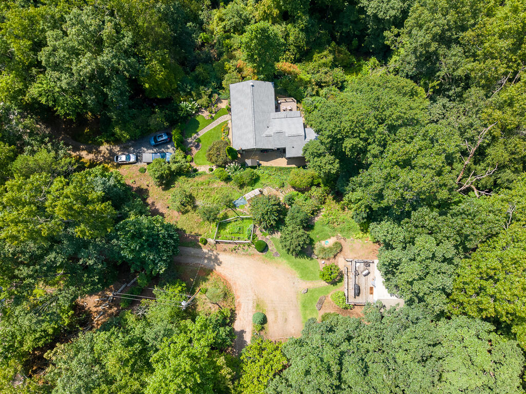 82 Pope Road
