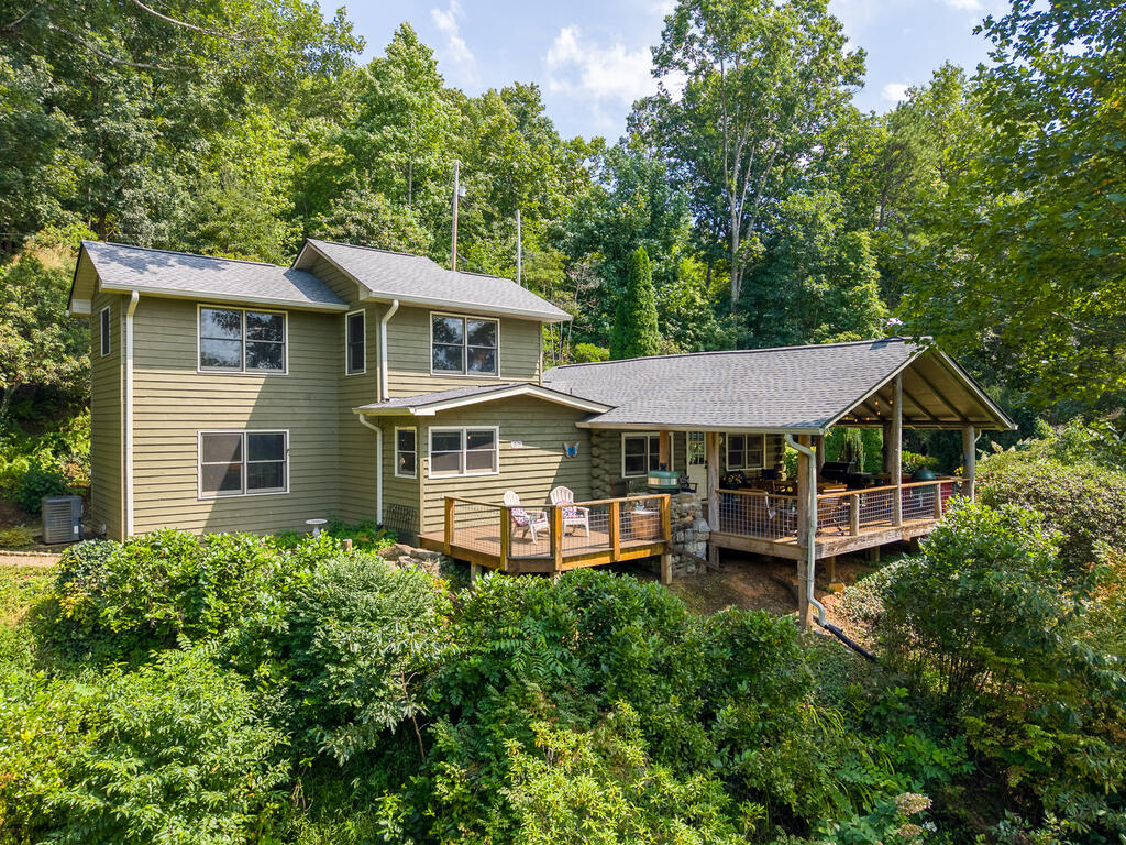 82 Pope Road