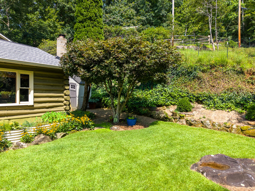 82 Pope Road