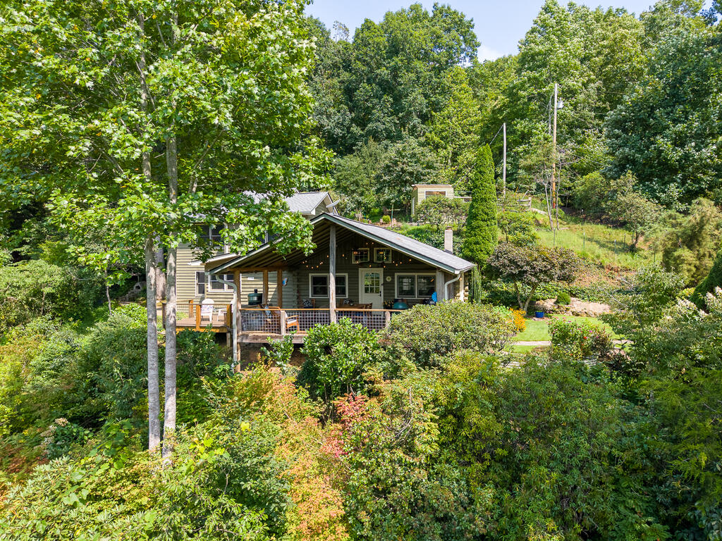 82 Pope Road