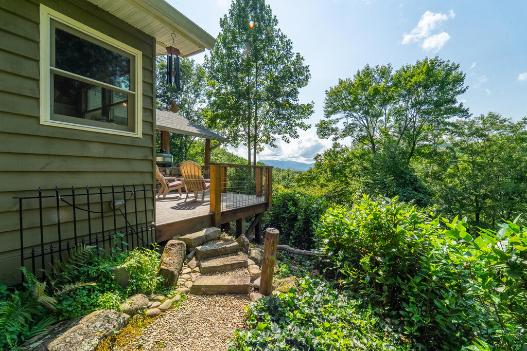 82 Pope Road