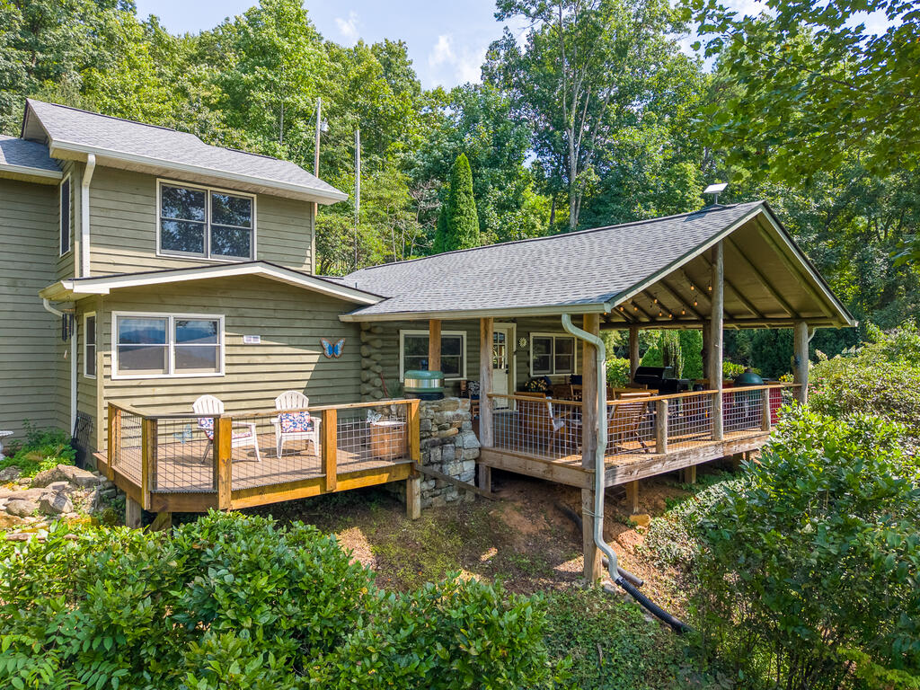 82 Pope Road