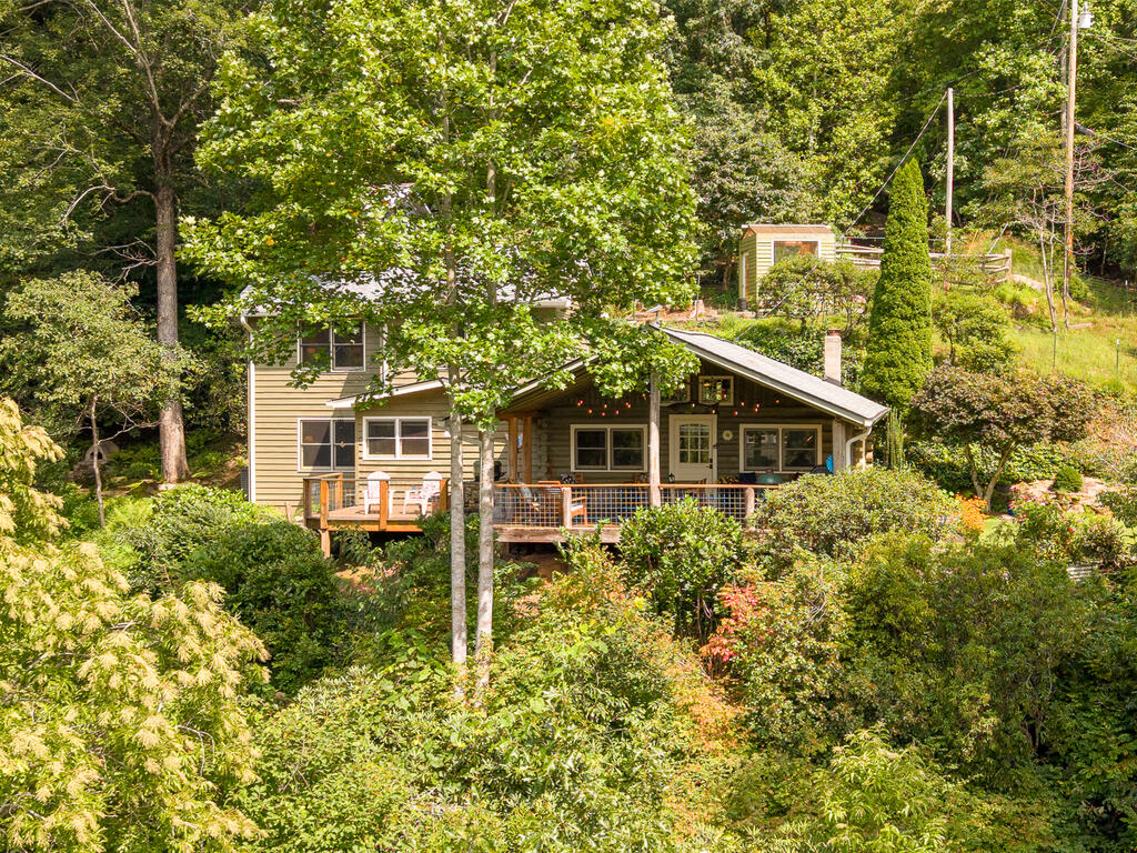 82 Pope Road