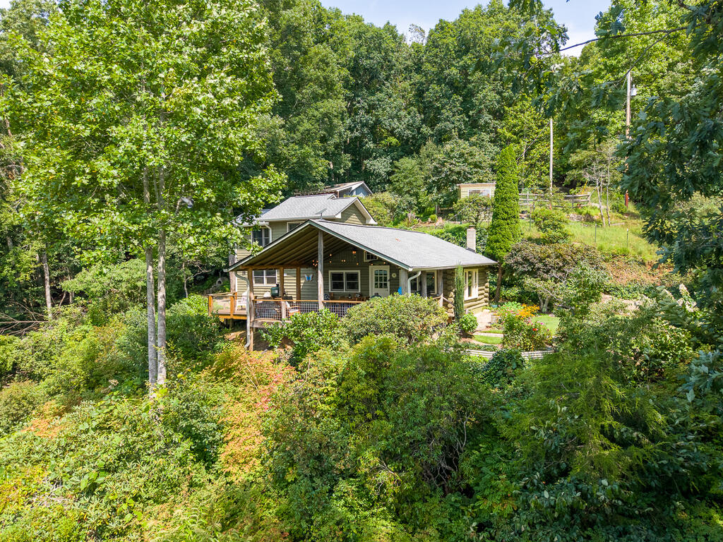82 Pope Road
