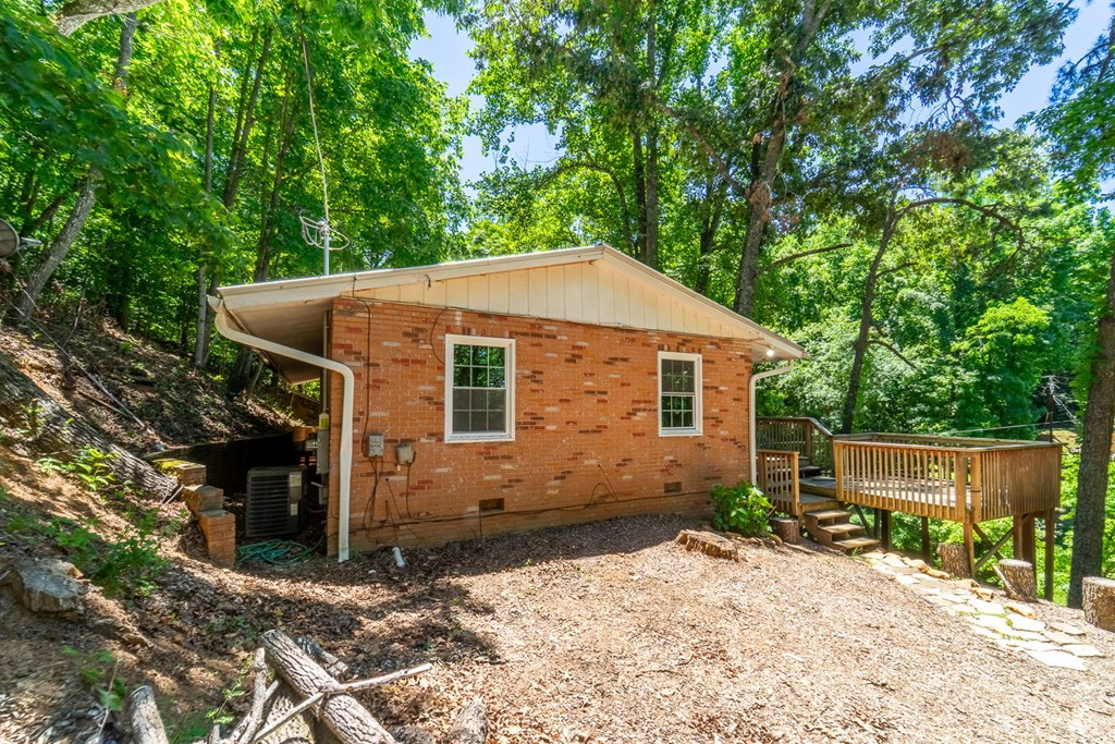 506 Guffie Road