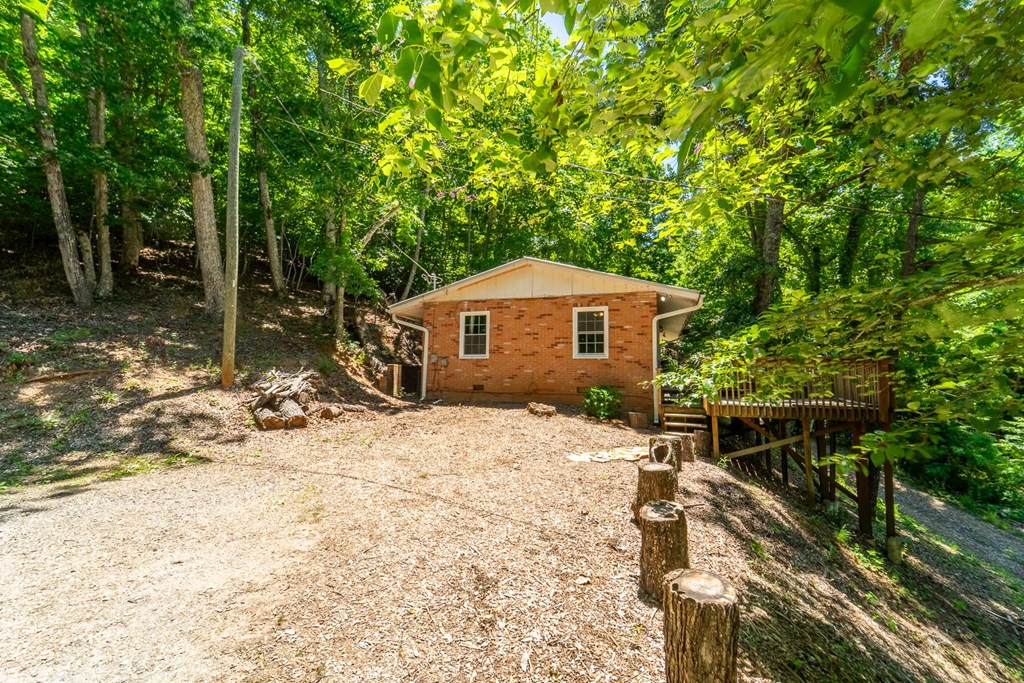 506 Guffie Road