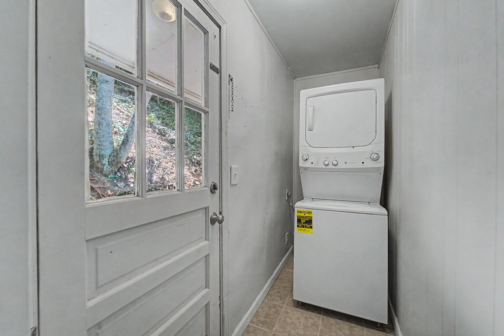506 Guffie Road