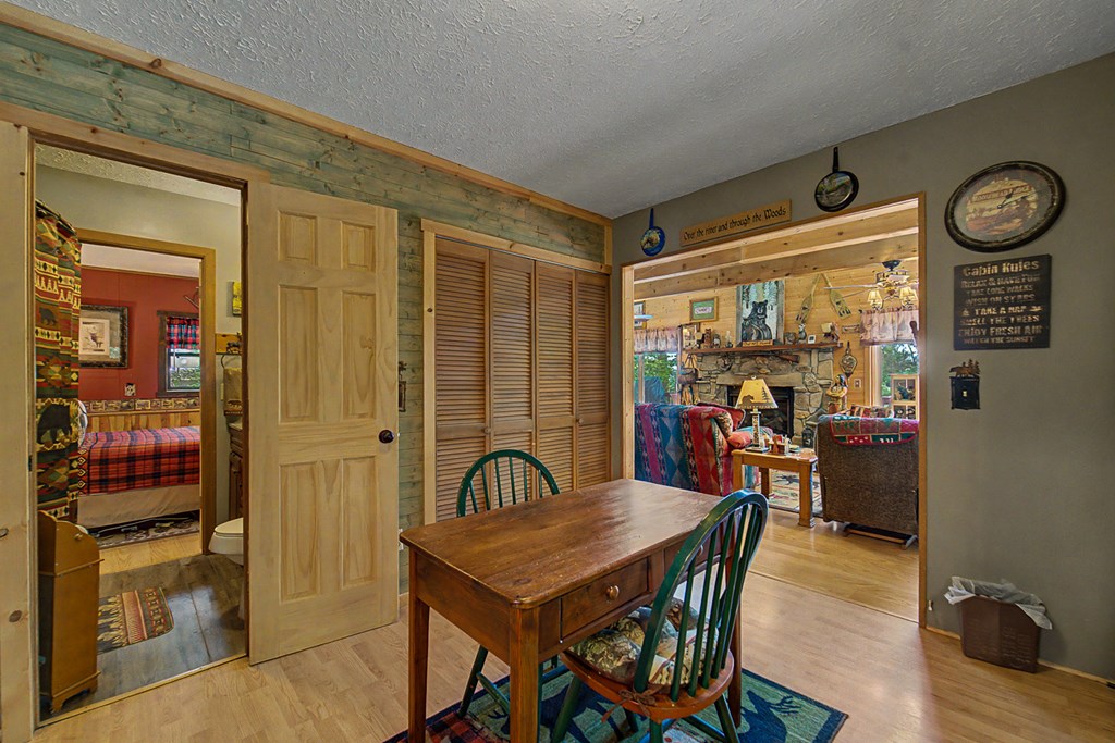497 Bear Ridge Rd