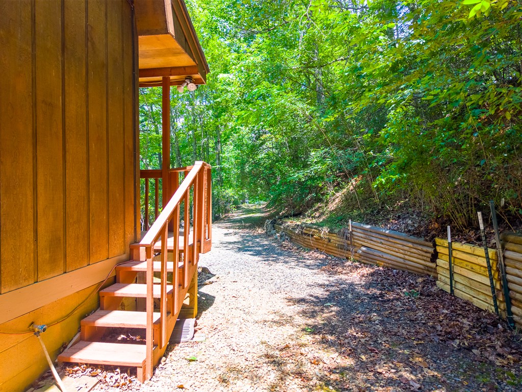 497 Bear Ridge Rd