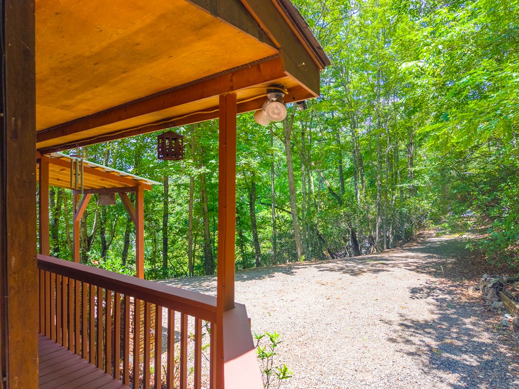 497 Bear Ridge Rd