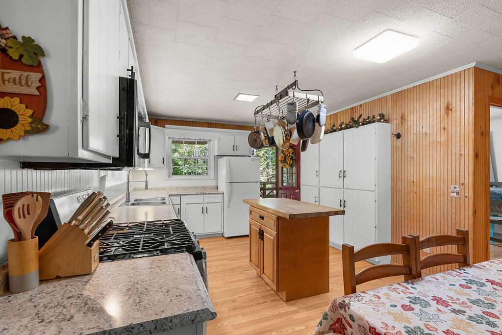 37 Sarah Cove Road