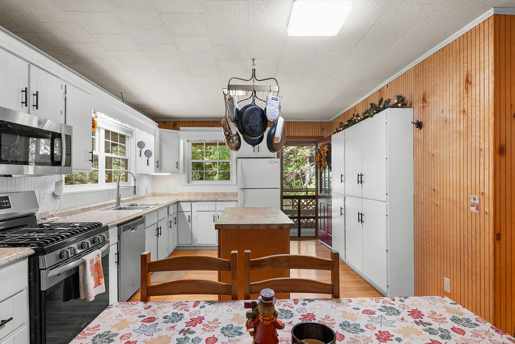 37 Sarah Cove Road