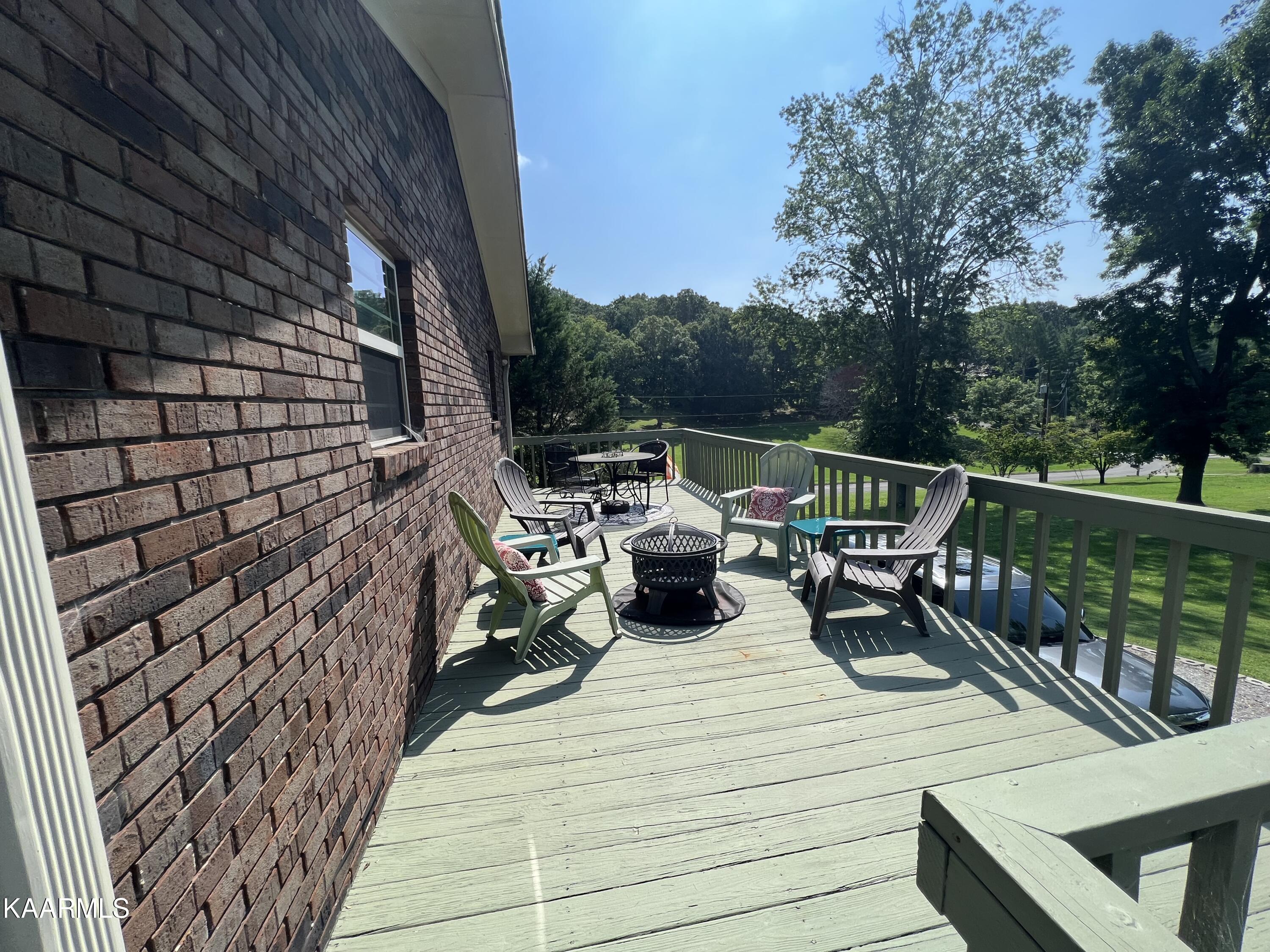3812 Twin Island Drive