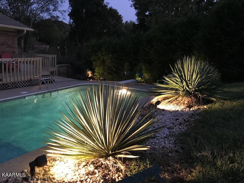 3812 Twin Island Drive