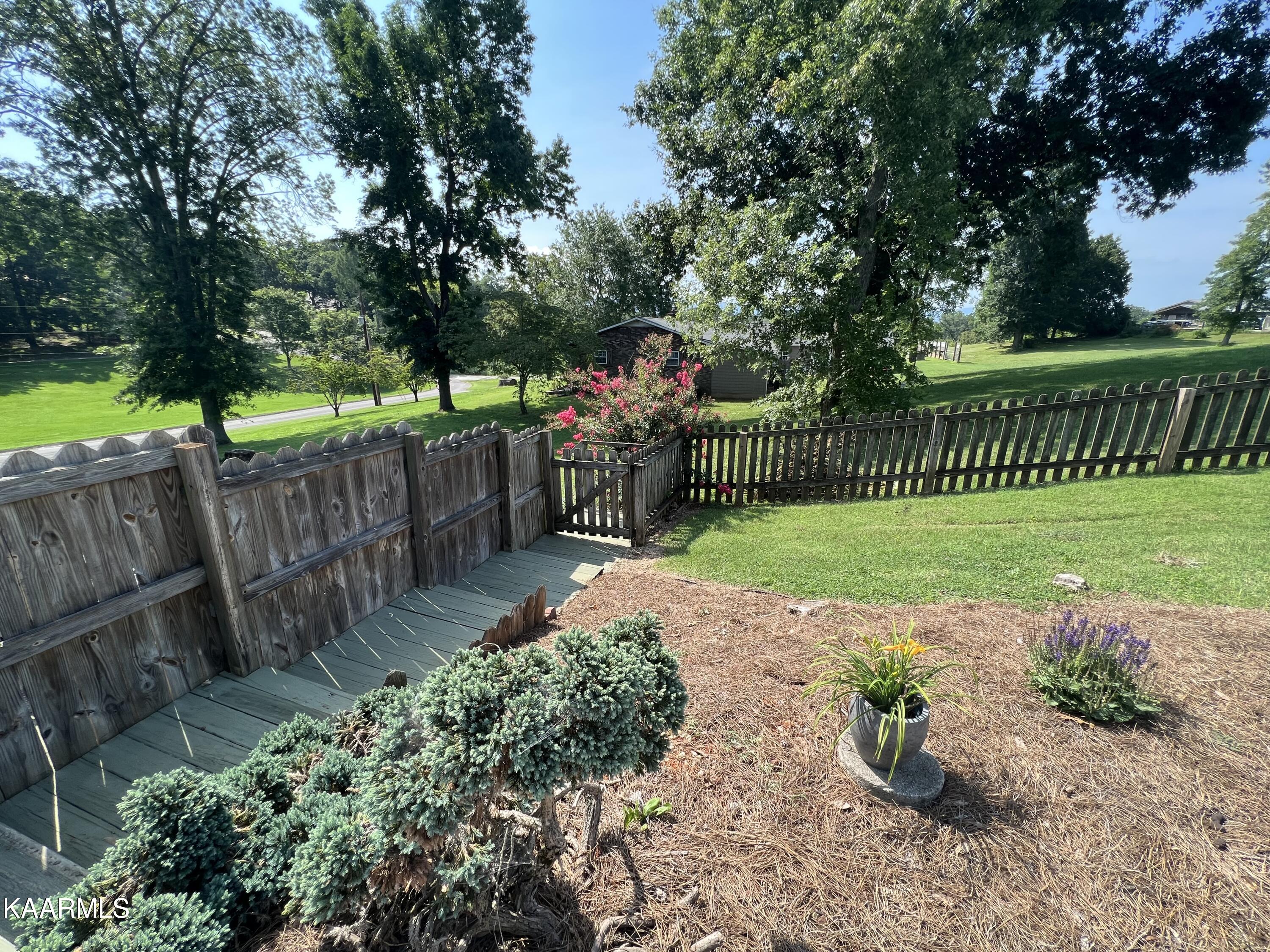 3812 Twin Island Drive