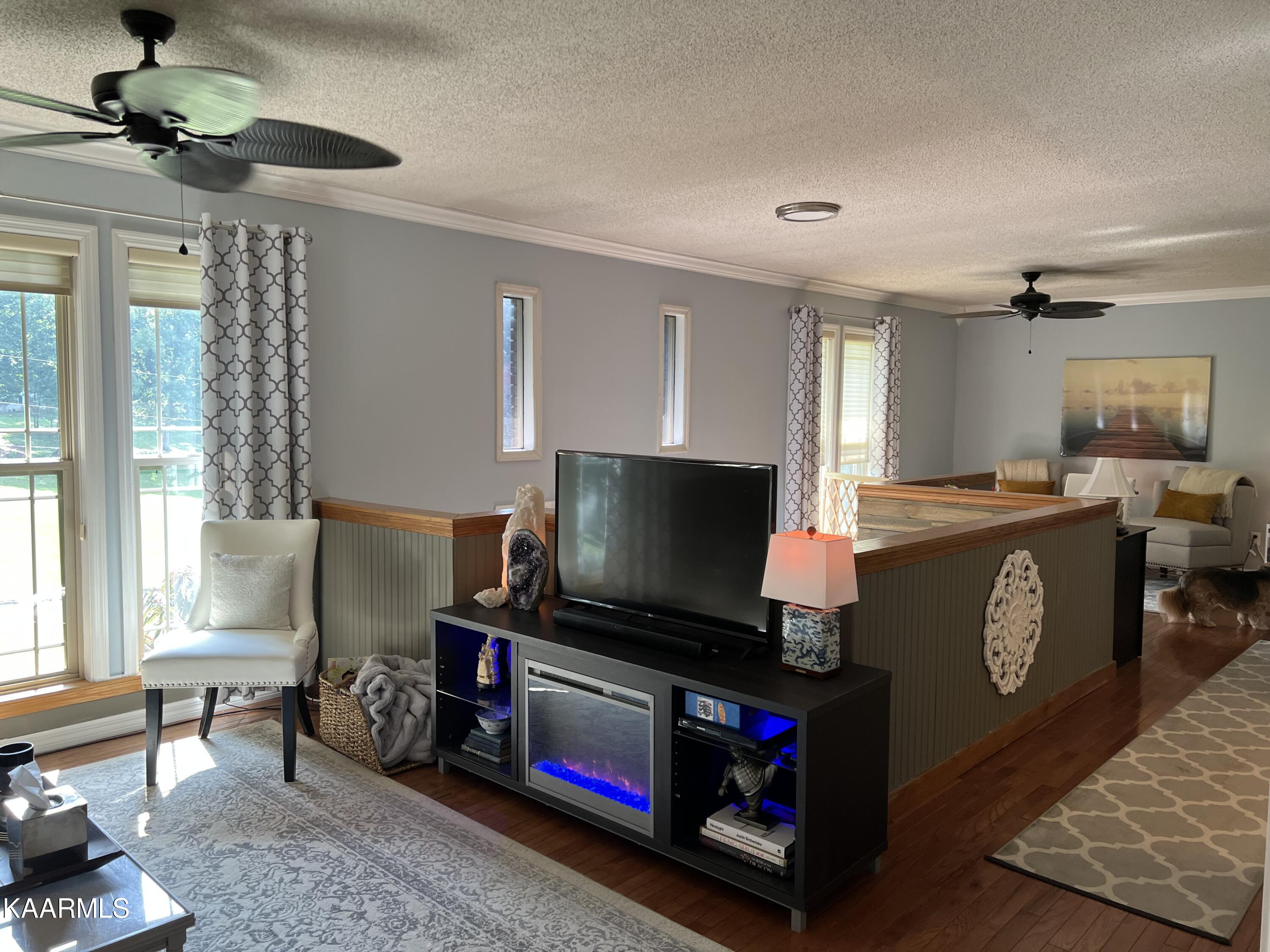 3812 Twin Island Drive