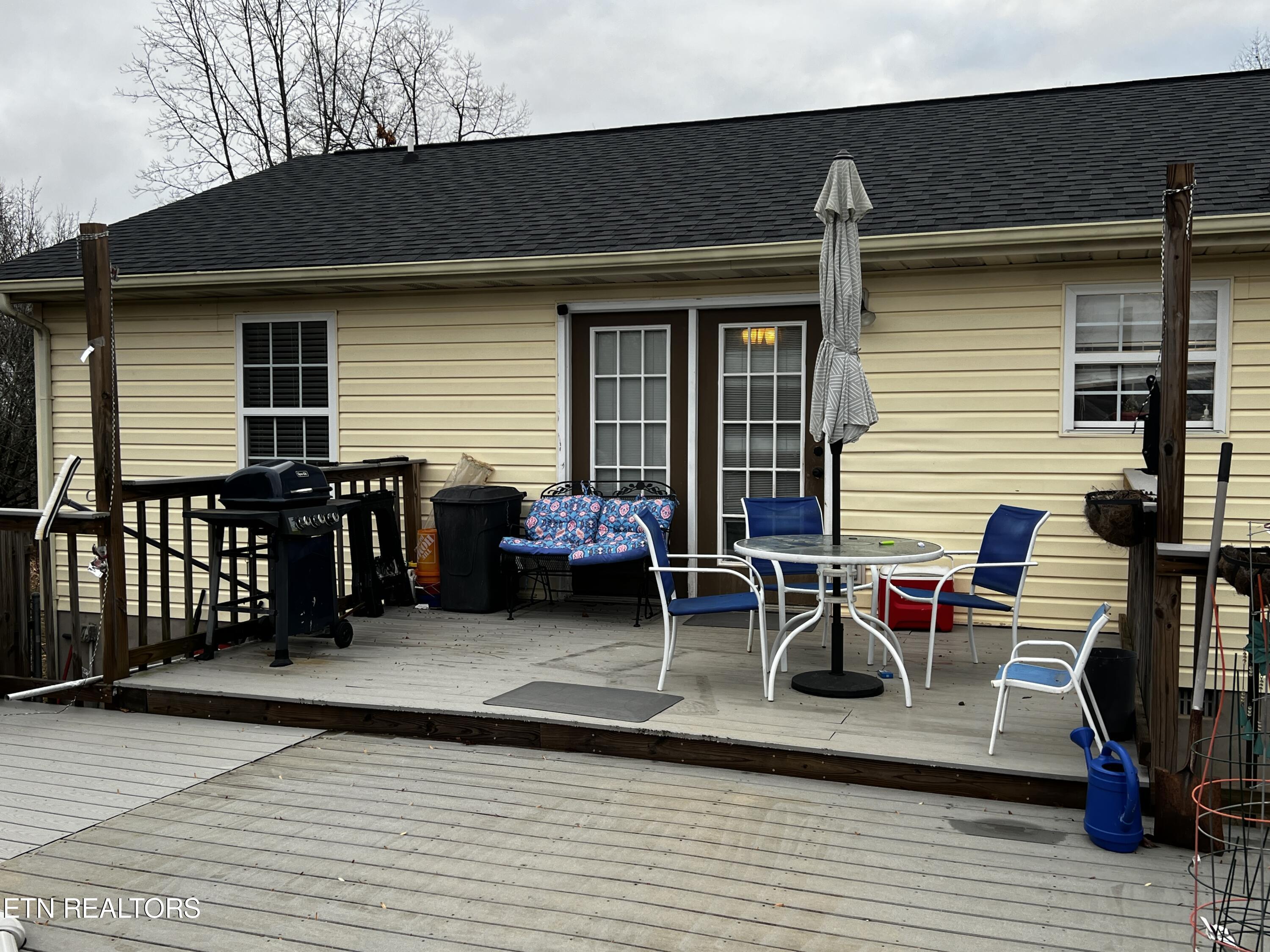 630 Emerald Ave